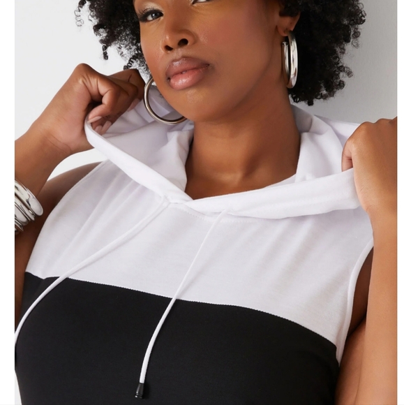 Camo Colorblock Hoodie - Picture 3 of 4